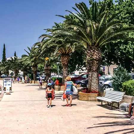 30 Hébergement de vacances *